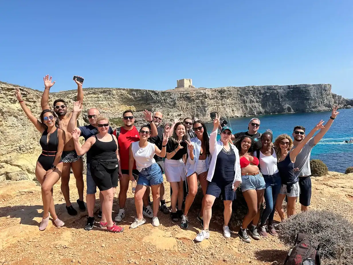 Apprendre l'anglais en Malte : activités de plein air après les cours pour adultes à St Julian's avec International House (IH) Malta, partenaire de Sherwood School, école de langues à La Baule (éligible CPF). Apprendre l'anglais en Malte : activités de plein air après les cours pour adultes à St Julian's avec International House (IH) Malta, partenaire de Sherwood School, école de langues à La Baule (éligible CPF).