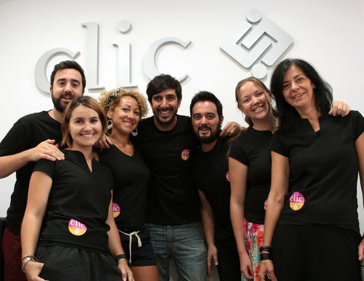 L'équipe chaleureuse de CLIC Cadix est prête à vous faire vivre un séjour linguistique inoubliable pour apprendre l'espagnol en Espagne, en partenariat avec Sherwood School (éligible CPF). L'équipe chaleureuse de CLIC Cadix est prête à vous faire vivre un séjour linguistique inoubliable pour apprendre l'espagnol en Espagne, en partenariat avec Sherwood School (éligible CPF).