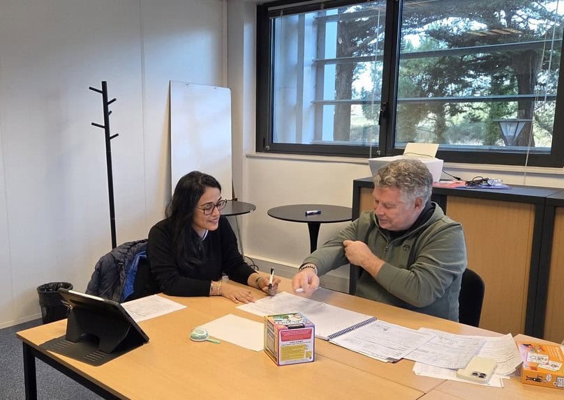 Cours particuliers d'espagnol à La Baule : apprenez avec une professeure native dans notre centre de formation Sherwood School. Cours particuliers d'espagnol à La Baule : apprenez avec une professeure native dans notre centre de formation Sherwood School.