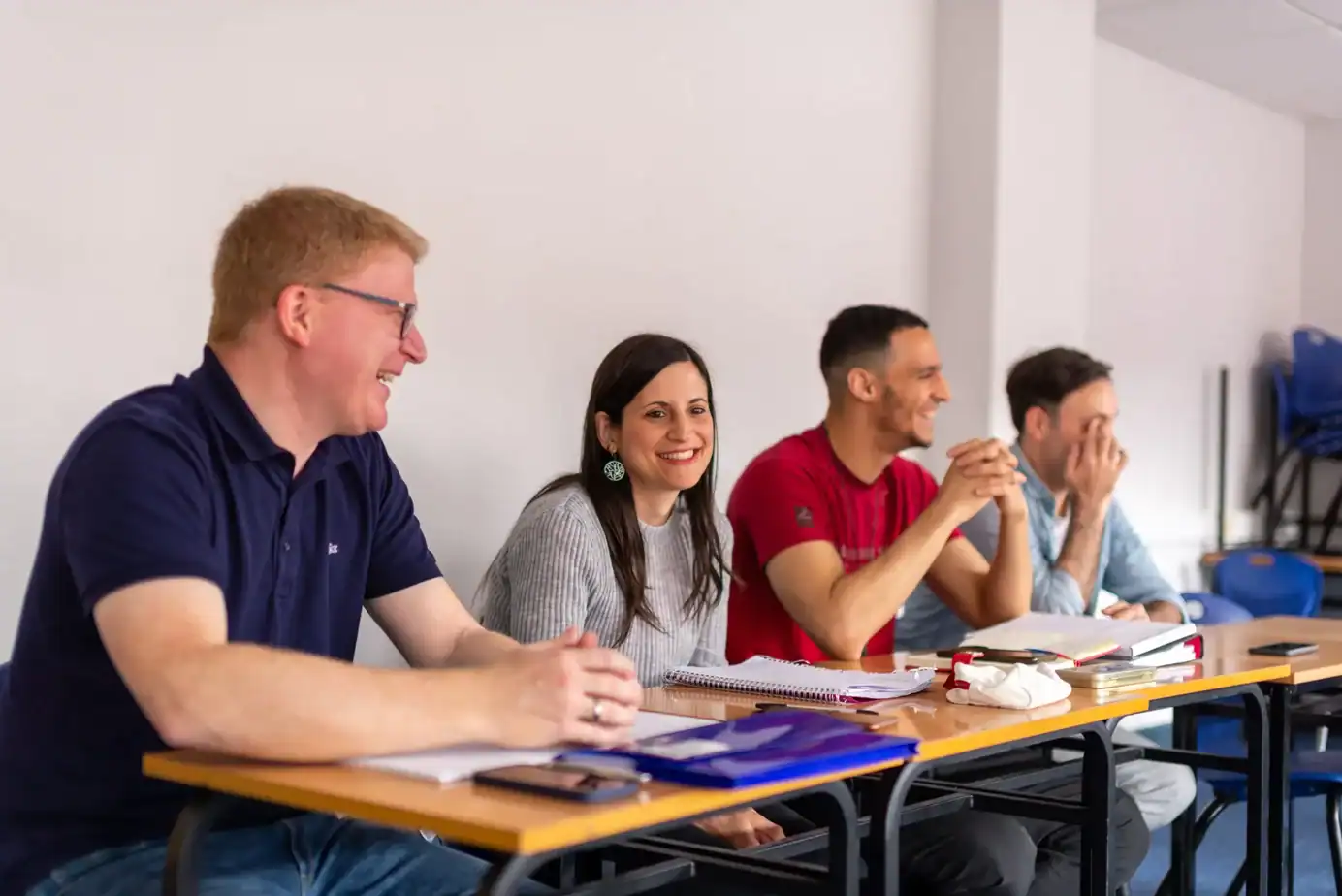 Apprendre l'anglais à Dublin : cours de langue intensifs chez Everest Language School avec Sherwood School, programme certifié CPF.