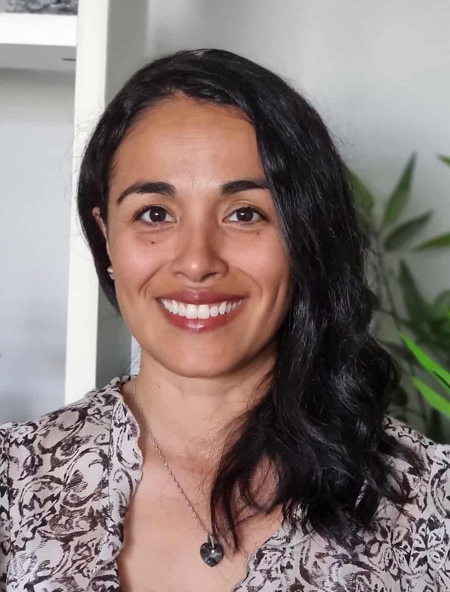 Apprenez l'espagnol avec Claudia, professeure native : profitez d'un enseignement de qualité et d'un suivi sur mesure pour votre formation linguistique chez Sherwood School (éligible CPF).
