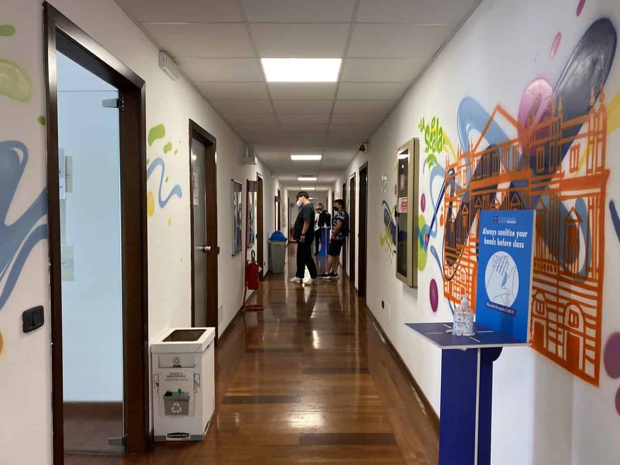 Apprendre l'italien à Milan avec Sherwood School : séjour linguistique en Italie, formation certifiée et éligible au CPF. Apprendre l'italien à Milan avec Sherwood School : séjour linguistique en Italie, formation certifiée et éligible au CPF.