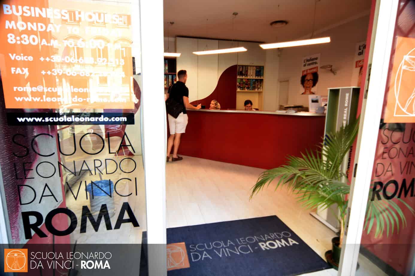 Accueil et conseil pour votre séjour linguistique à Rome : formation italien certifiée et éligible au CPF avec Sherwood School.