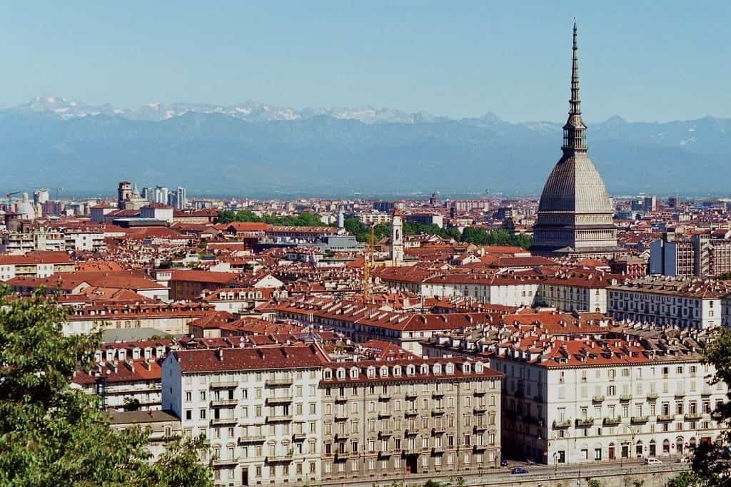 Apprenez l'italien en immersion à Turin lors d'un séjour linguistique unique avec Sherwood School, la formule idéale pour progresser au cœur du Piémont (CPF).