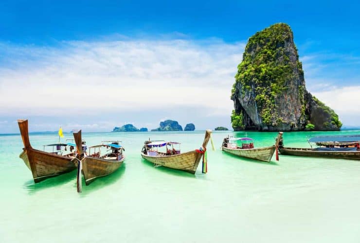Séjour linguistique à Phuket : perfectionnez votre anglais entre plages paradisiaques et formation d'excellence avec Sherwood School La Baule.