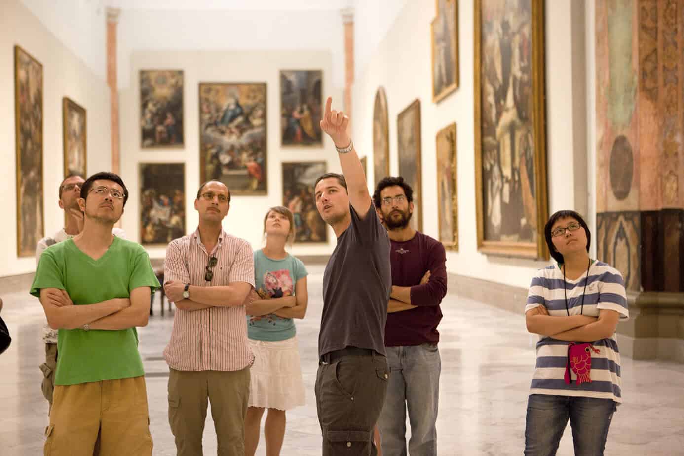 Une immersion linguistique et artistique totale : visite culturelle des musées de Séville avec l'équipe de CLIC pour perfectionner son espagnol avec Sherwood School (éligible CPF). Une immersion linguistique et artistique totale : visite culturelle des musées de Séville avec l'équipe de CLIC pour perfectionner son espagnol avec Sherwood School (éligible CPF).