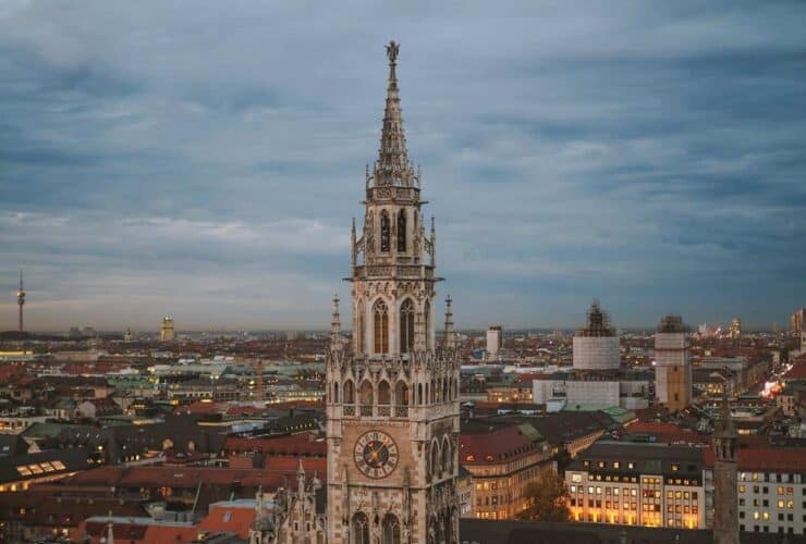 Apprenez l'allemand en immersion à Munich lors d'un séjour linguistique d'exception avec Sherwood School, la formule idéale pour progresser en Bavière (CPF).