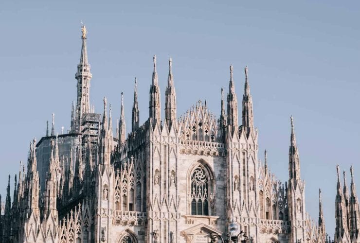 Découvrez le Duomo de Milan lors de votre séjour linguistique d'italien avec Sherwood School, pour allier culture, mode et formation CPF.